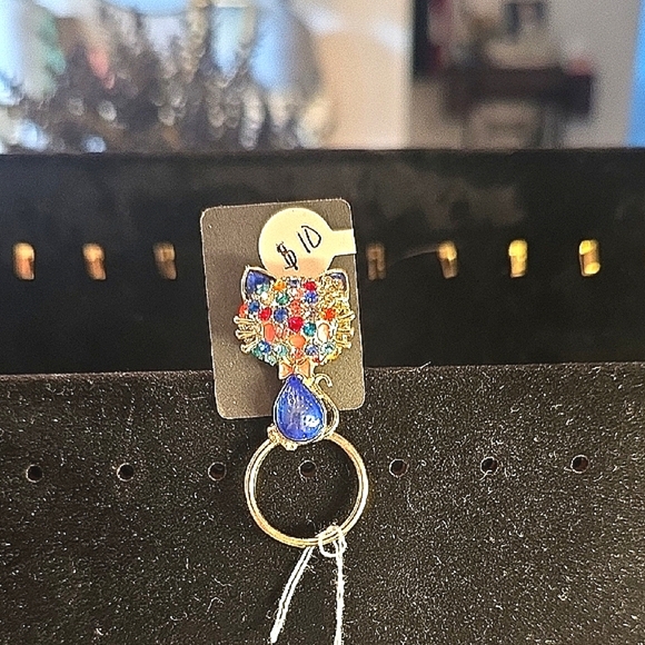 Colorful Cat Brooch with Gold Accents - Picture 3 of 4